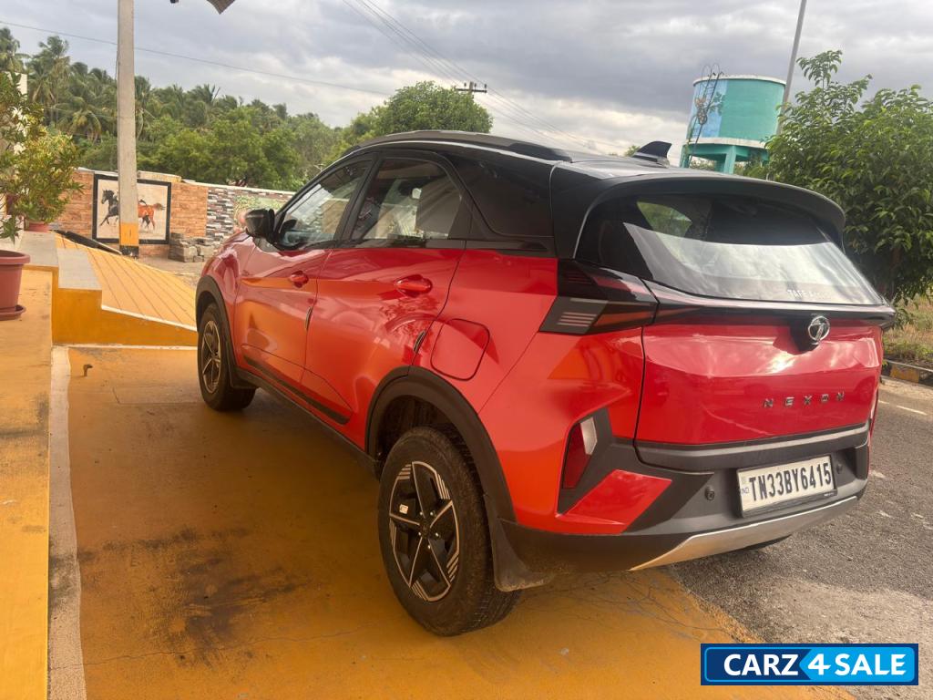 Flmred Pinbk Tata Nexon Fearless Plus S Dark Edition DCA - Sunroof • petrol • 2024