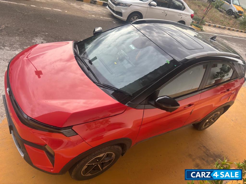 Flmred Pinbk Tata Nexon Fearless Plus S Dark Edition DCA - Sunroof • petrol • 2024