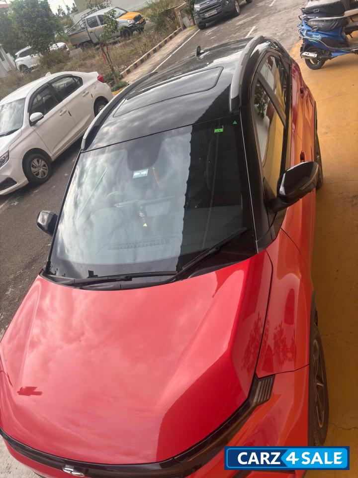 Flmred Pinbk Tata Nexon Fearless Plus S Dark Edition DCA - Sunroof • petrol • 2024