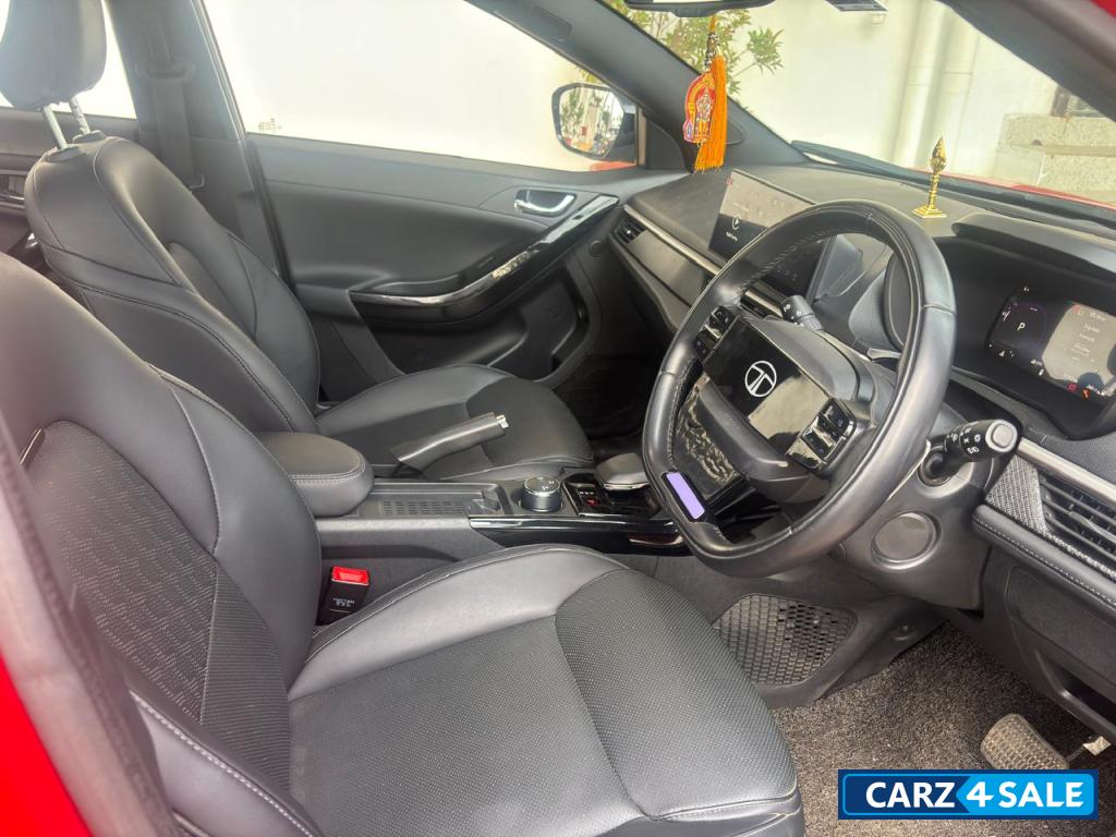 Flmred Pinbk Tata Nexon Fearless Plus S Dark Edition DCA - Sunroof • petrol • 2024