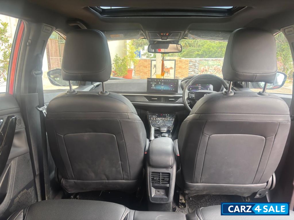 Flmred Pinbk Tata Nexon Fearless Plus S Dark Edition DCA - Sunroof • petrol • 2024