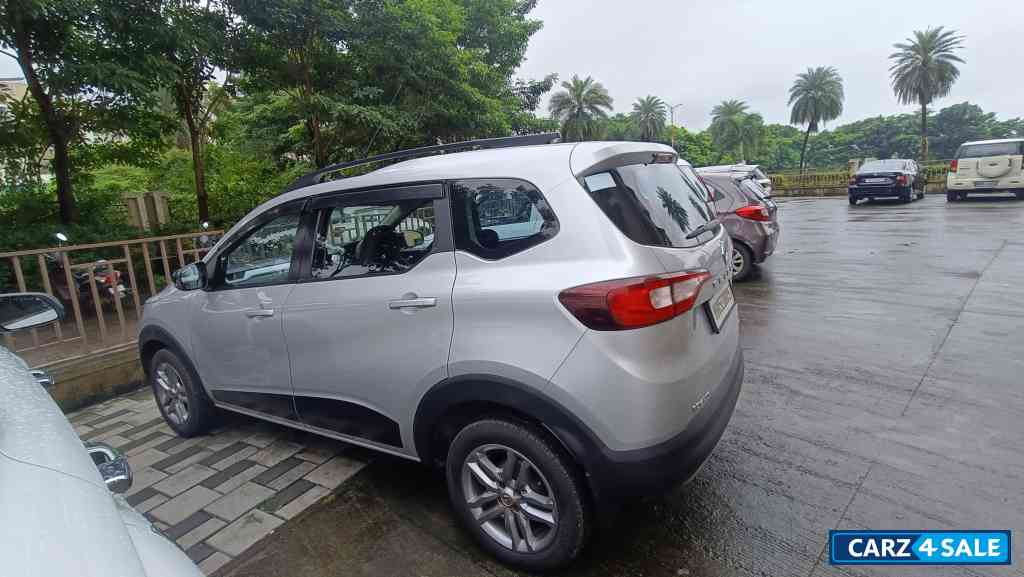 Renault Triber Rxz AMT