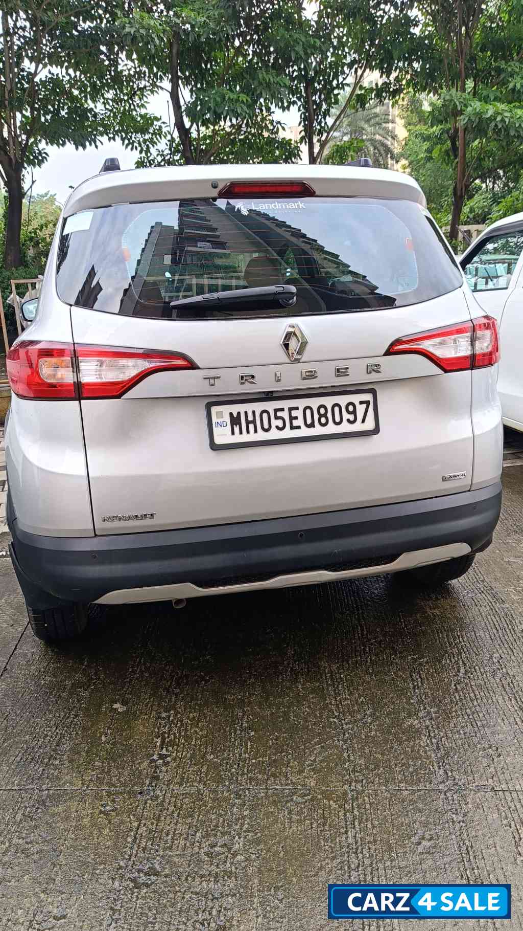 Renault Triber Rxz AMT