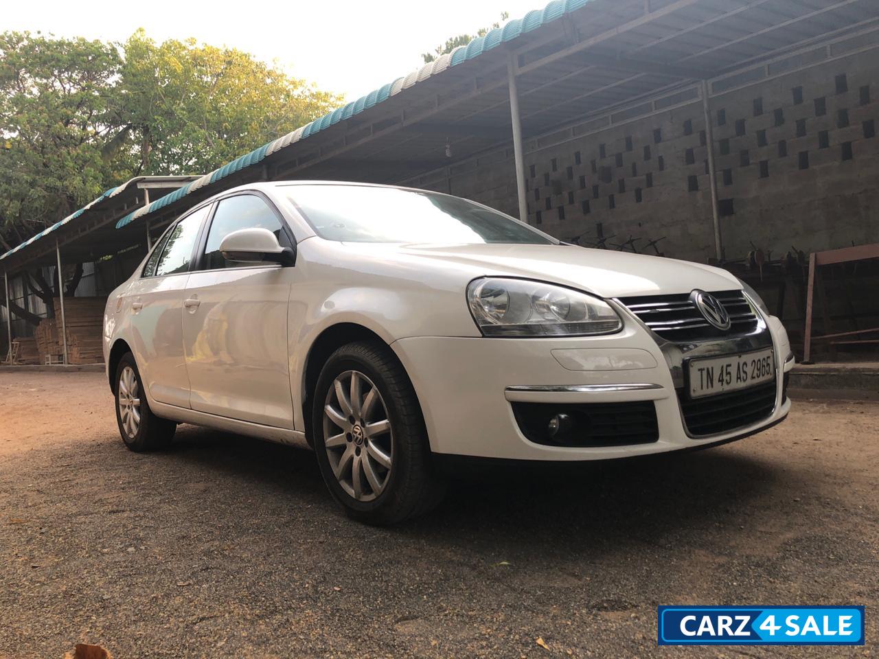 White Volkswagen Jetta JETTA