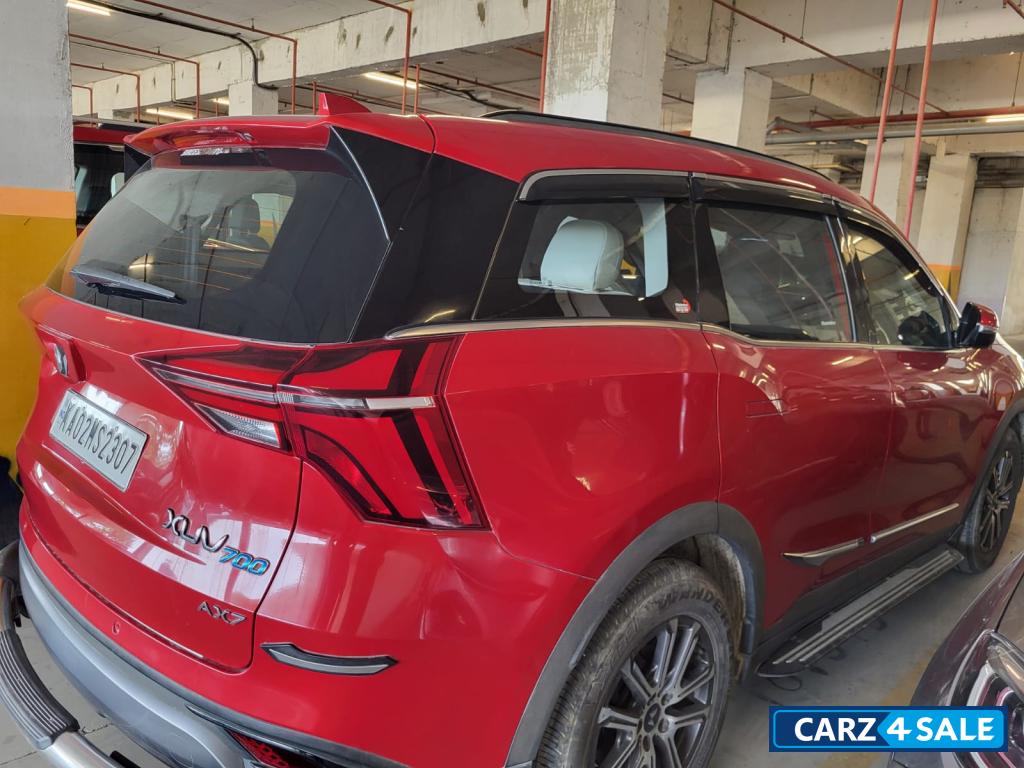 Mahindra XUV700 AX7