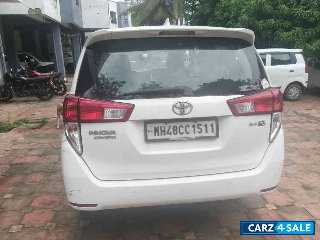 Toyota Innova Cysta GX 8 STR