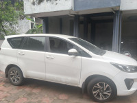 Toyota Innova Cysta GX 8 STR