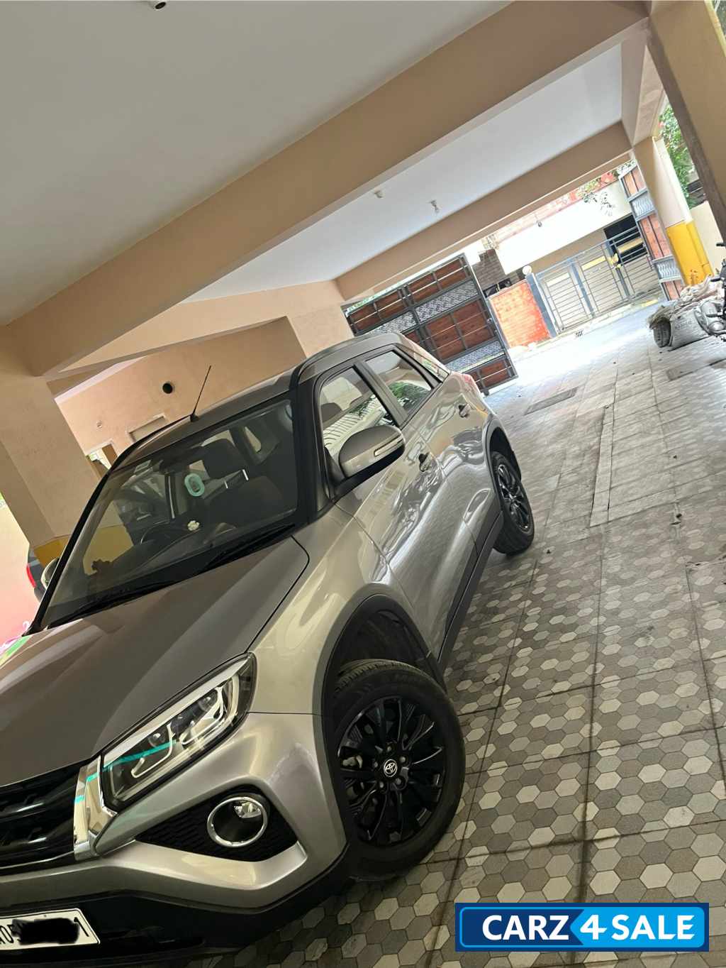 Toyota Urban Cruiser Mid