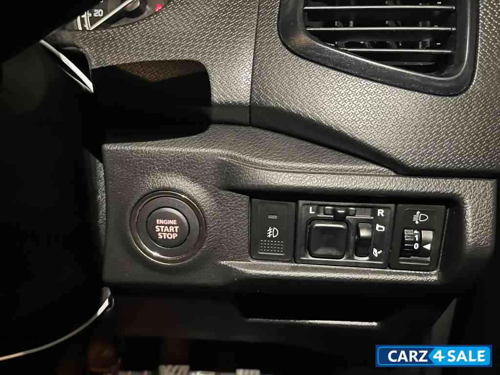 Toyota Urban Cruiser Mid