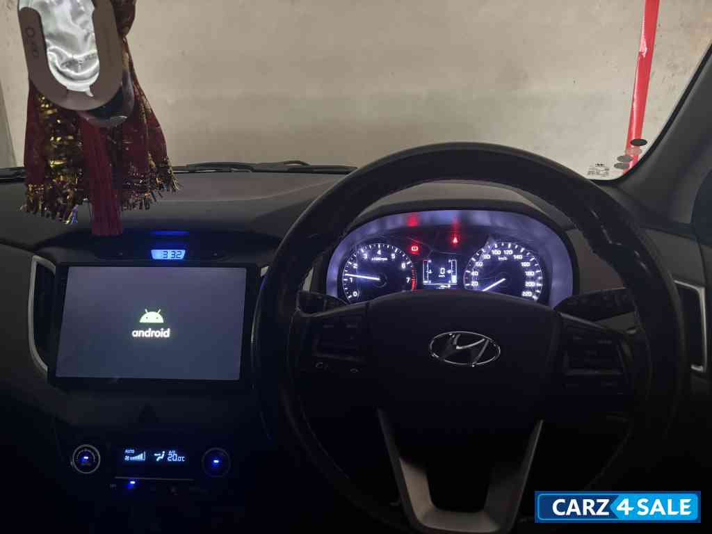 Polar White Hyundai Creta Creta SX