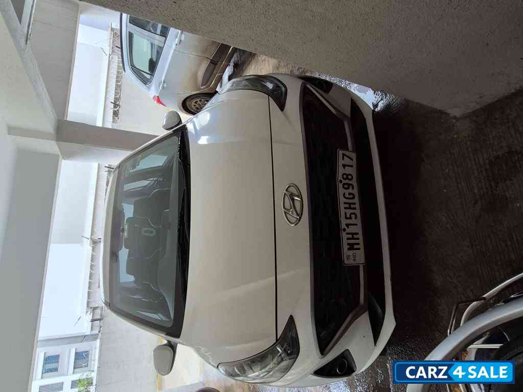 Hyundai Aura S1.2 CNG