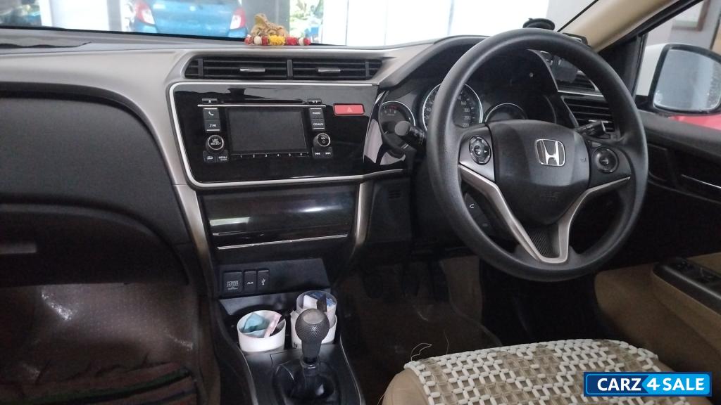 Honda City V MT
