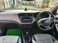 White Hyundai Magna+VTVT