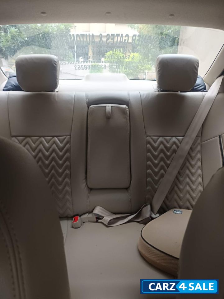 Maruti Suzuki Dzire VXI AGS Maruti Suzuki Dzire VXI AGS