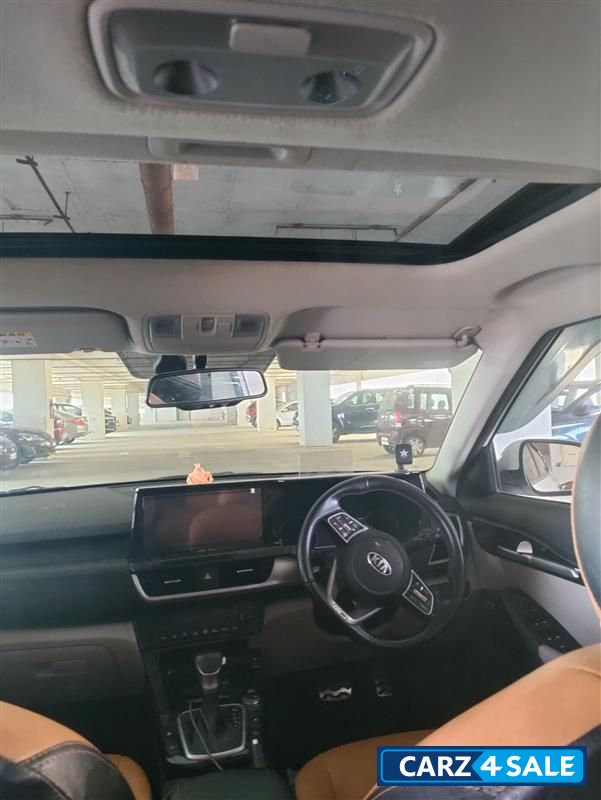 White Kia Seltos GT 1.4ltr AT