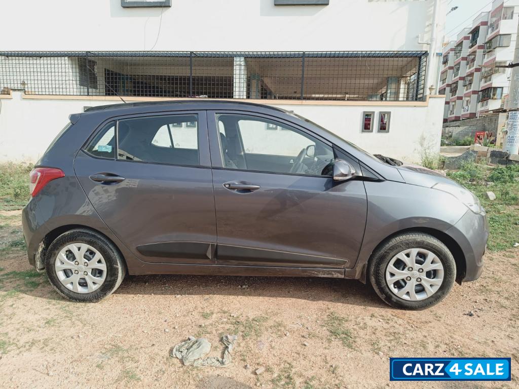 Hyundai  Grand i10 Sportz petrol