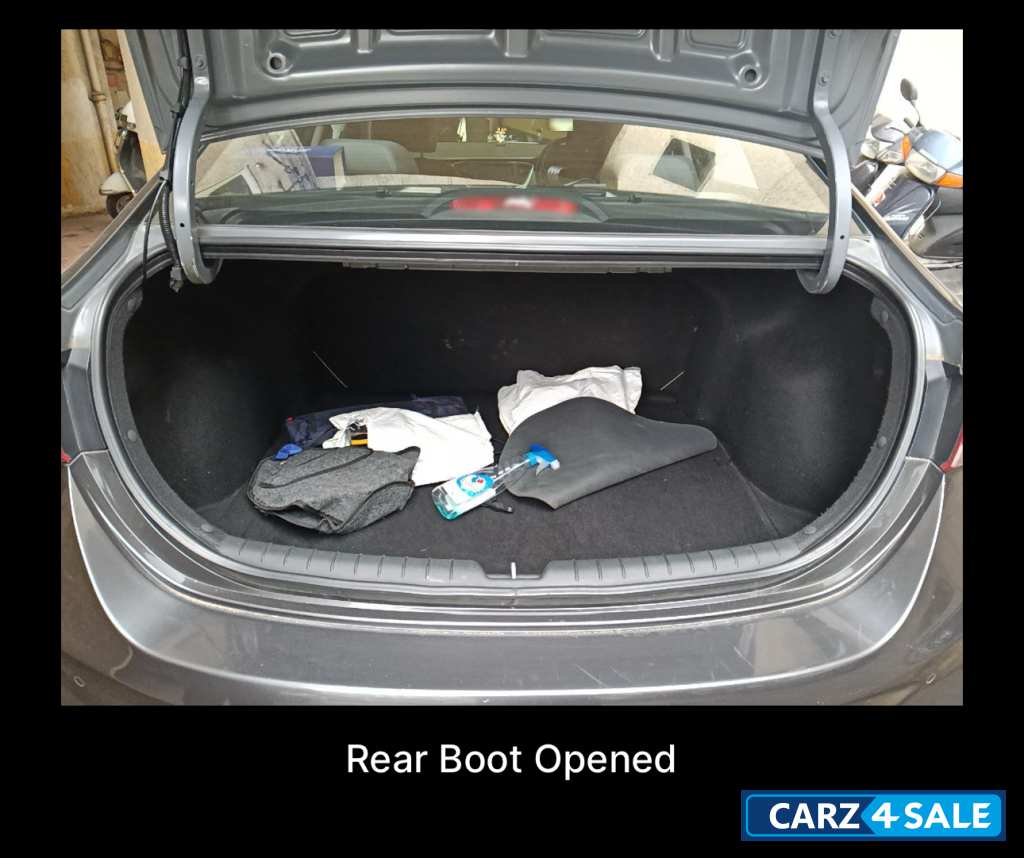 Titan Gray Hyundai Verna Hyundai Verna 1.6  VTVT SX(O)