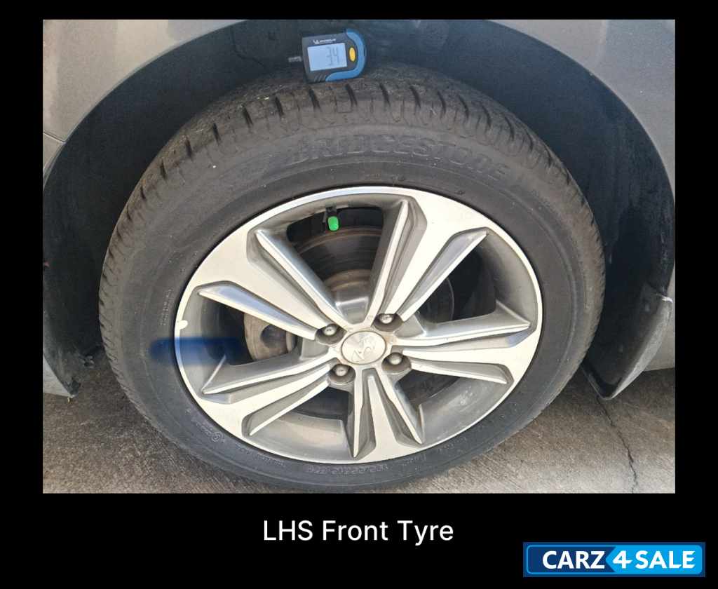 Titan Gray Hyundai Verna Hyundai Verna 1.6  VTVT SX(O)