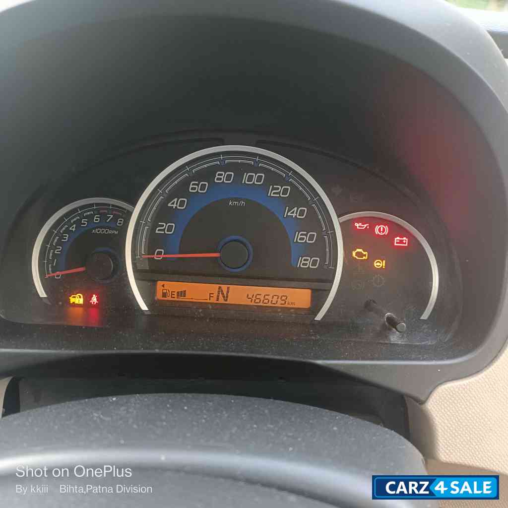 Silver Grey Maruti Suzuki Wagon R Vxi AMT