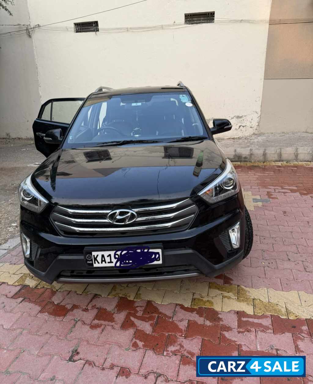 Black Hyundai Creta Sx plus petrol automatic