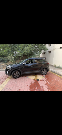 Black Hyundai Creta Sx plus petrol automatic