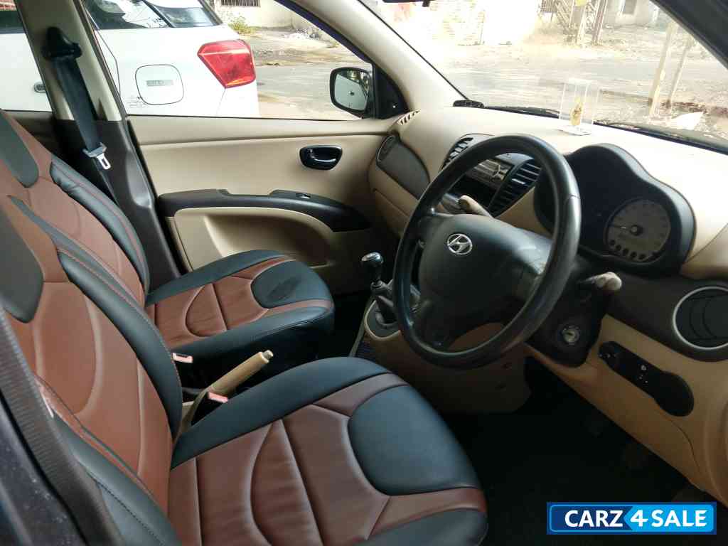 Hyundai i10 Magna CNG