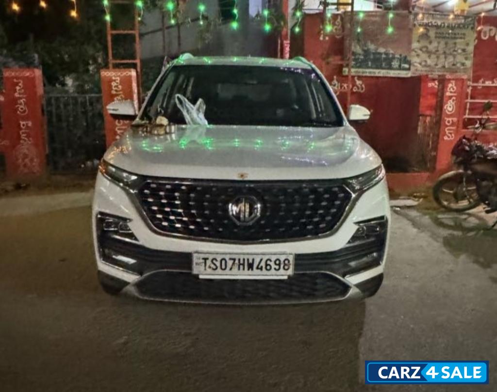 White MG Hector MT Shine