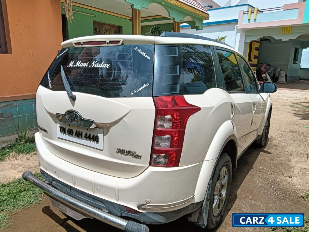 Mahindra XUV 500 W8