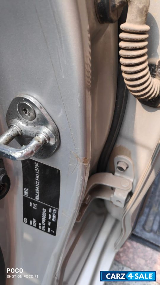 Silver Hyundai Xcent S Silver Hyundai Xcent S