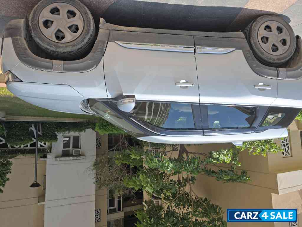 Maruti Suzuki Vitara Brezza Smart Hybrid Vxi AT