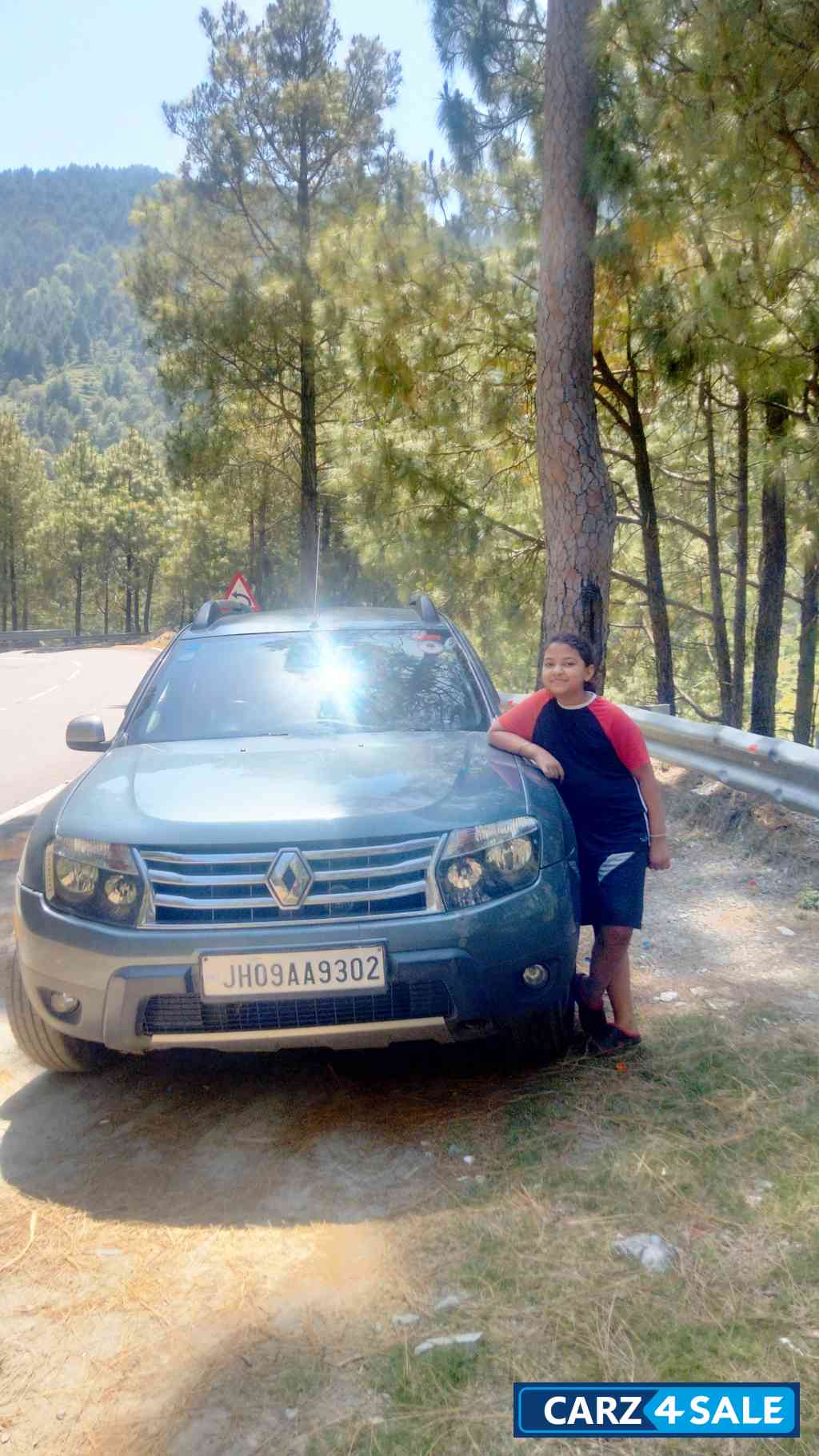 Metallic Grey Renault Duster RXZ 110 PS Top Model