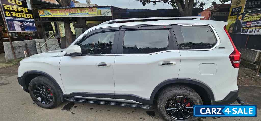 Mahindra  Scorpio n Z8L