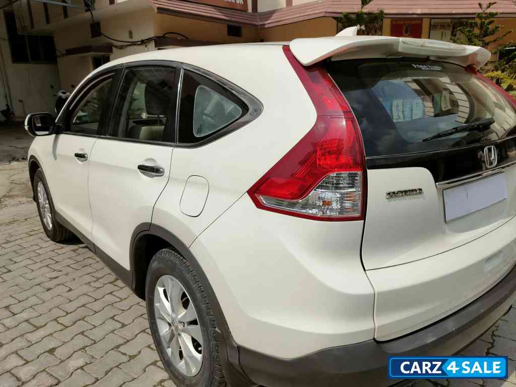 Taffeta White Honda CRV 2.4L AT AVN 4WD