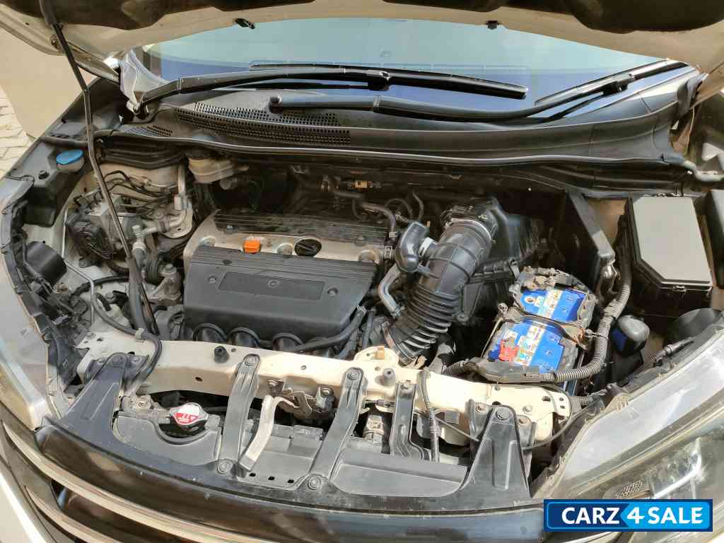 Taffeta White Honda CRV 2.4L AT AVN 4WD