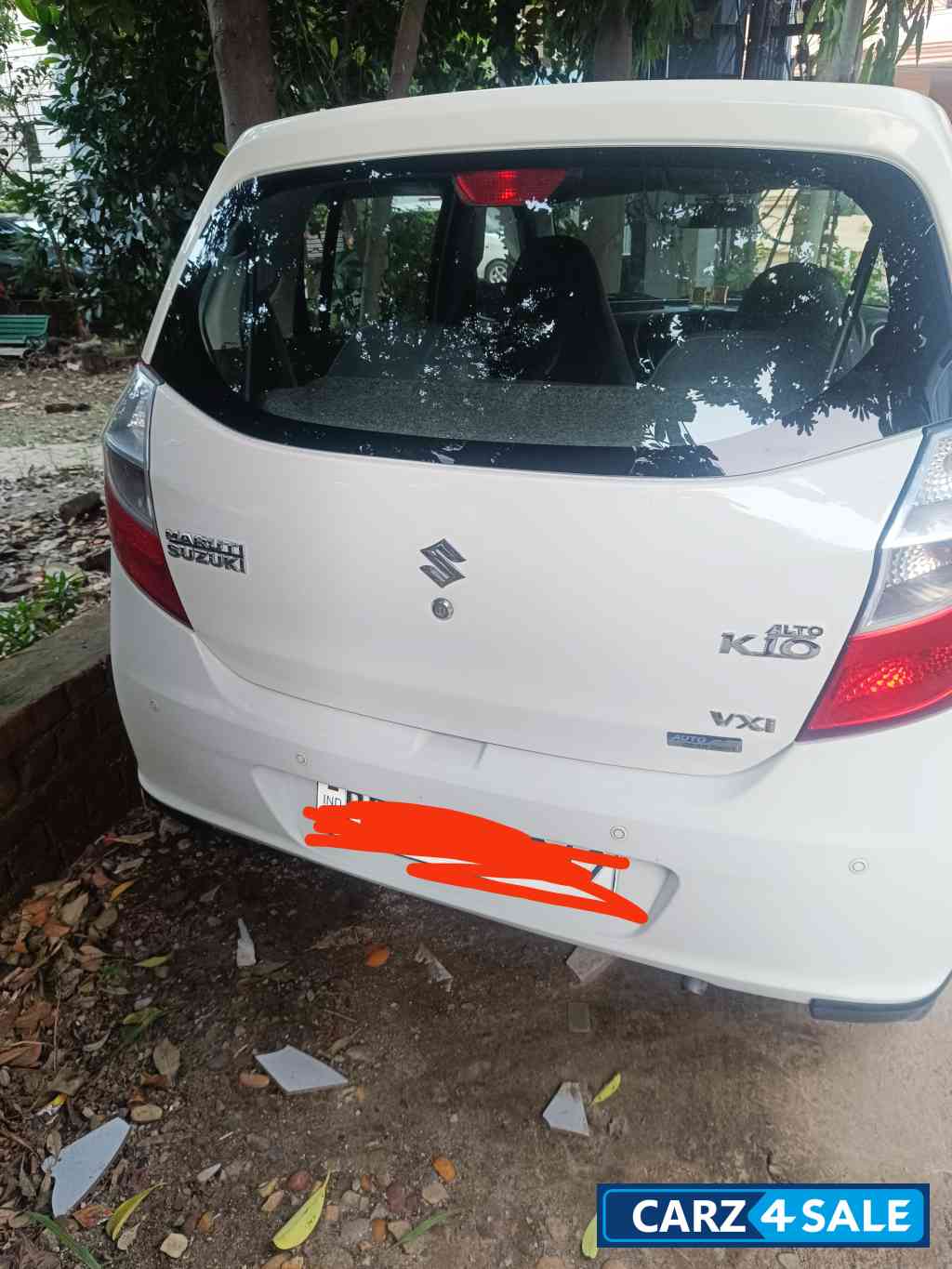 White Maruti Suzuki Alto K10 VXI AT (O)