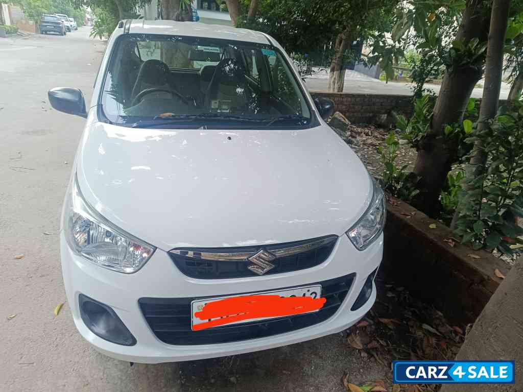 White Maruti Suzuki Alto K10 VXI AT (O) White Maruti Suzuki Alto K10 VXI AT (O)