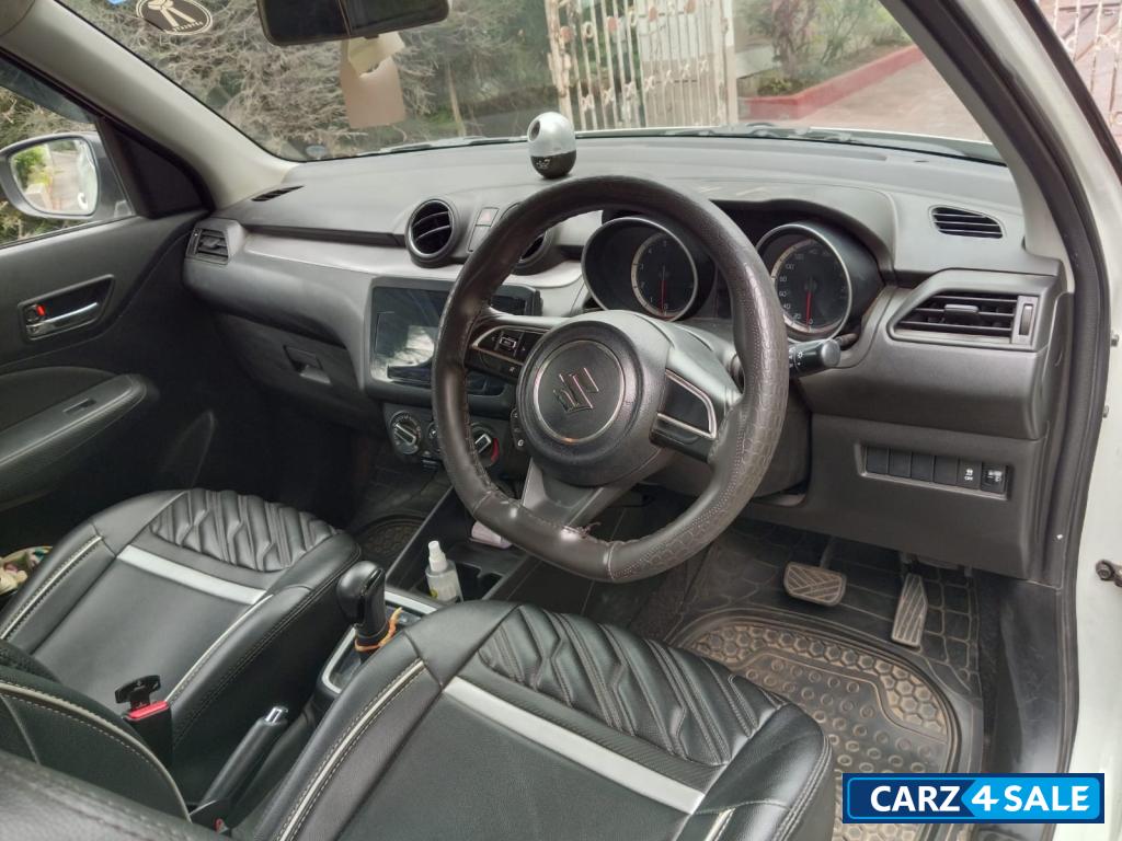 White Maruti Suzuki Swift Vxi AGS