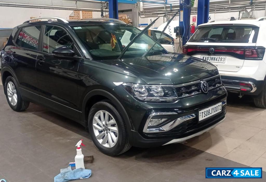 Volkswagen Taigun High line AT