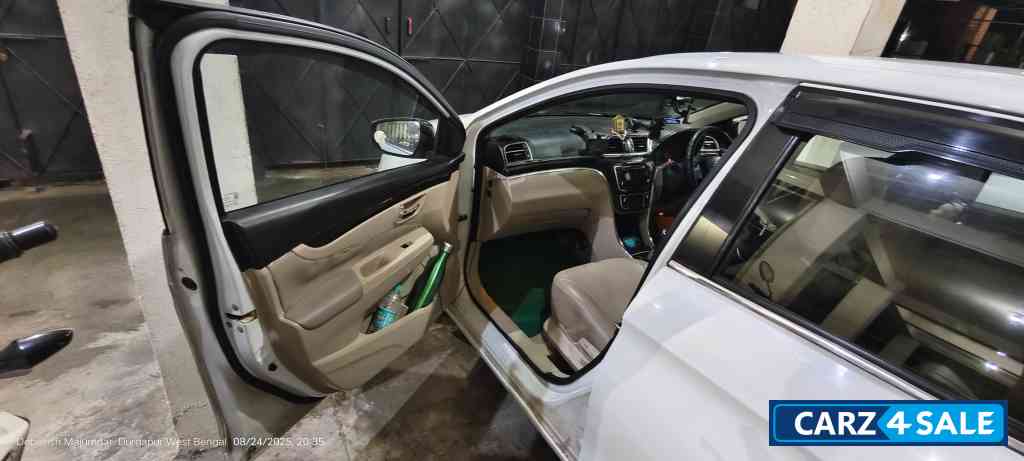 Pearl Snow White 3 Maruti Suzuki Ciaz ZXI