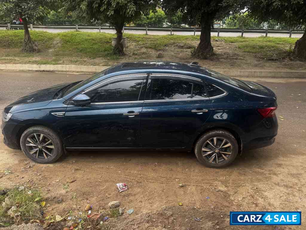 Skoda Slavia Style 1.0 TSI AT Skoda Slavia Style 1.0 TSI AT