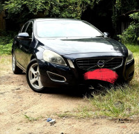 Volvo S60 D4 Summum 2013 Model