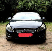 Caspian Blue Volvo S60 D4 Summum