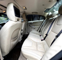 Caspian Blue Volvo S60 D4 Summum