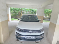 White Volkswagen Taigun 1.0TSI Topline