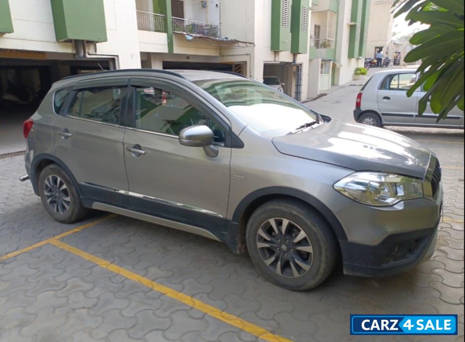 Premium Silver Maruti Suzuki S-Cross Zeta 1.3