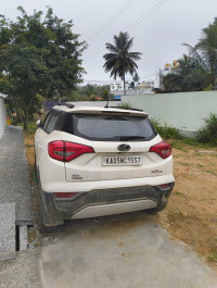 Mahindra XUV300 W8(O)