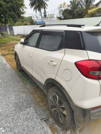 Mahindra XUV300 W8(O)