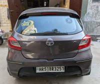 Tata Tiago XE
