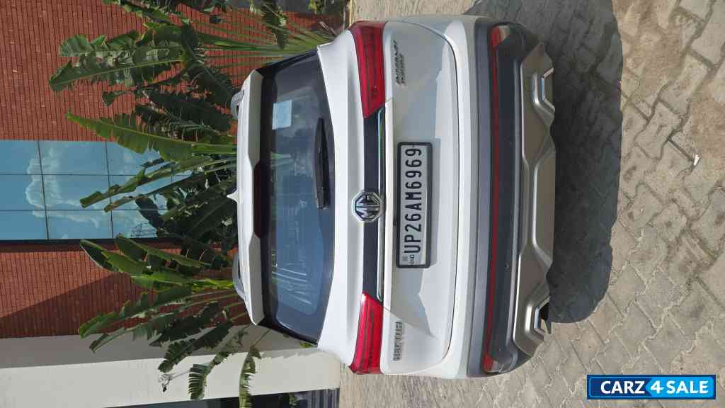 MG Hector 1.5 sharp petrol cvt