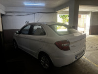 White Ford Aspire Aspire 1.5 TI VCT AT